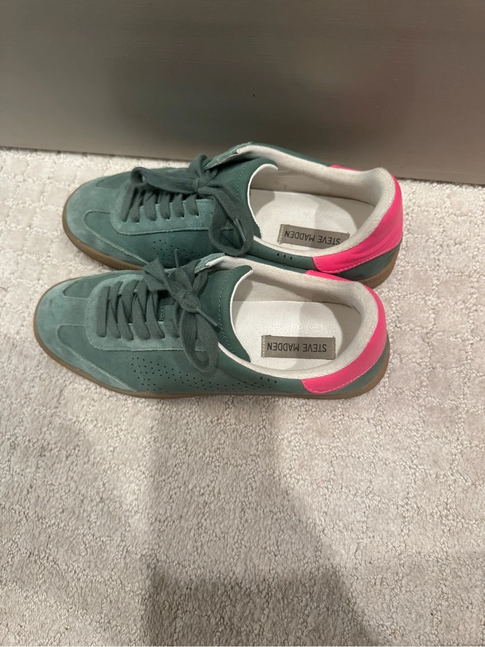 Steve Madden Green Suede Low-Top Sneakers